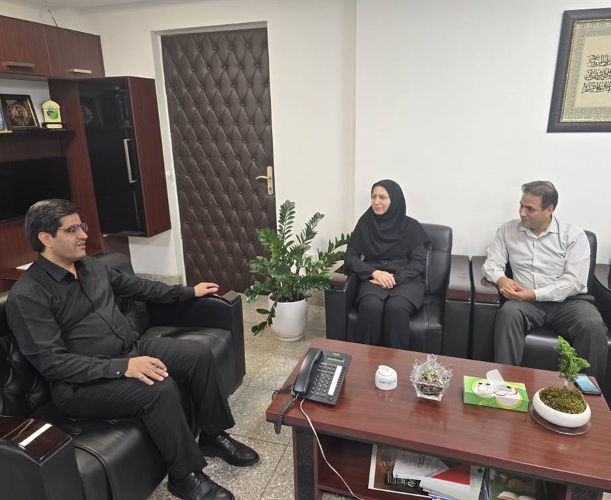 پیگیری تأمین آمبولانس و ارتقای رفاه کارکنان در دیدار با مدیر کل پشتیبانی وزارت بهداشت